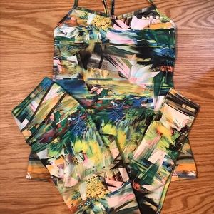 Lucy Activewear Tropical print set